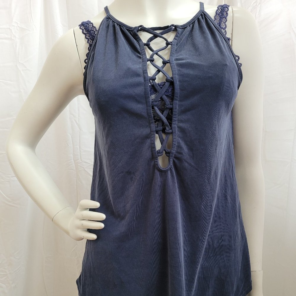 red by BKE Navy High Neck Lace-Up Tank Top XS